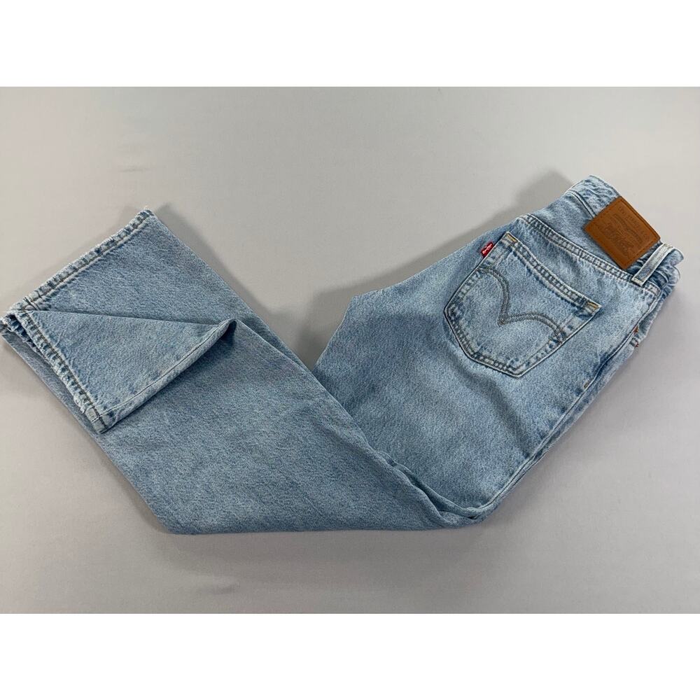 Levi’s Premium Distressed Jeans Women’s 26 Light Wash Straight Leg Denim